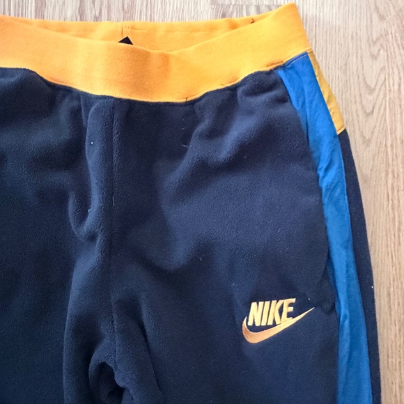 Nike NWOT Fleece Mixed-Media Joggers (S) - Picture 5 of 14